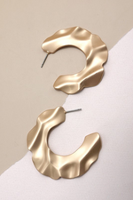 Wavy Gold Matte Hoop Earrings | Bella Lucca Boutique