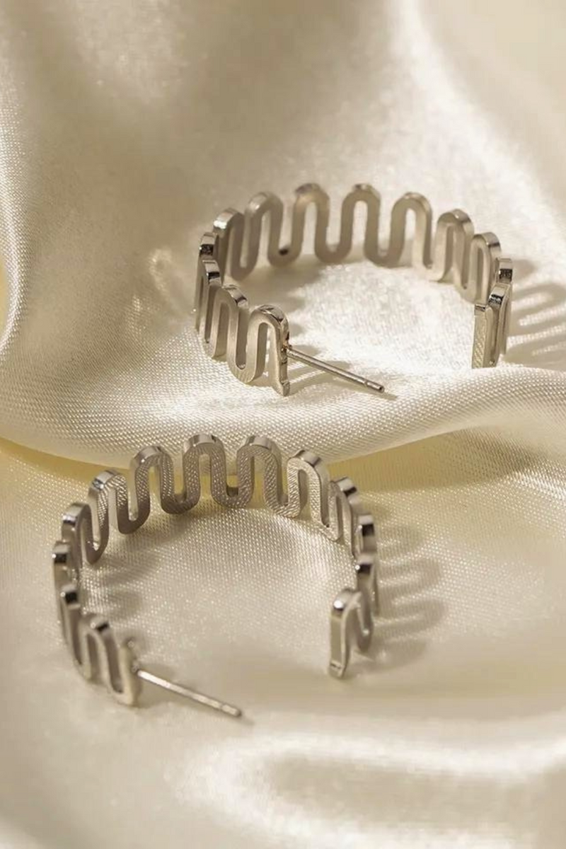 Silver Wavy Hoop Earrings | Bella Lucca Boutique 