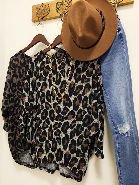 ANIMAL PRINT DOLMAN TOP | GREY