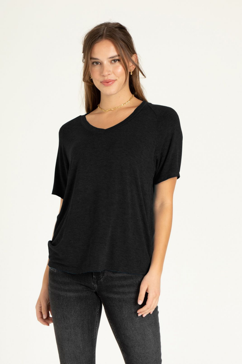 FAVORITE RELAXED V-NECK TOP | BLACK