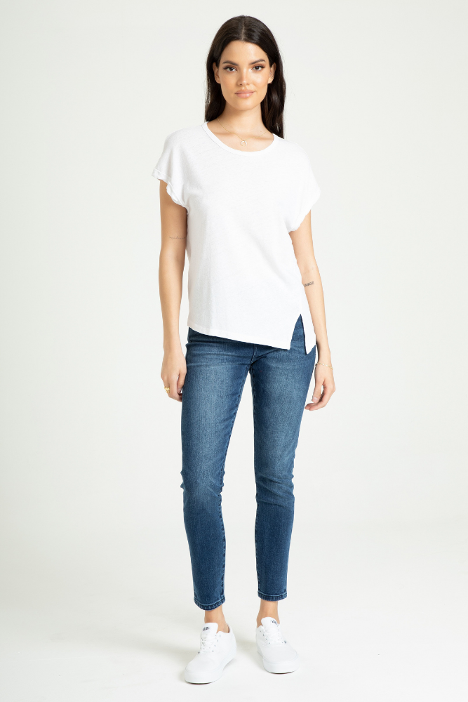 LINEN SIDE SLIT DETAIL TOP | WHITE