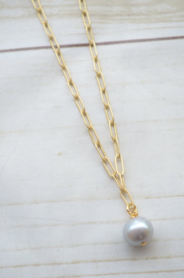 Paperclip Necklace With Mini Pearl Charm-Bella Lucca Boutique