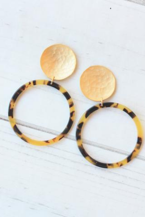Virtue Jewelry Hammered Disc Post with Acrylic Circle Hoop Earrings | Bella Lucca Boutique
